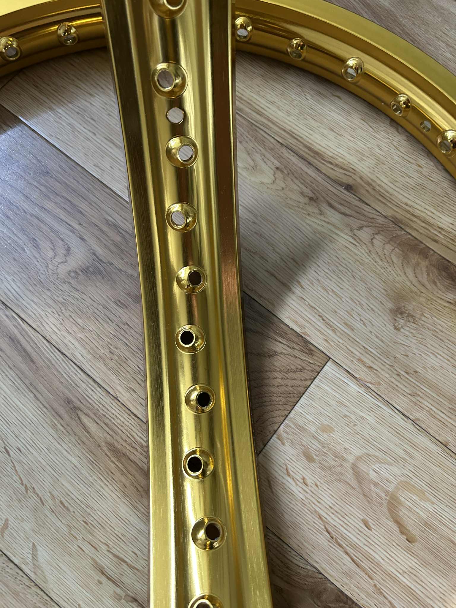 e7a18199-73b1-4878-b495-6aec48e8bac1